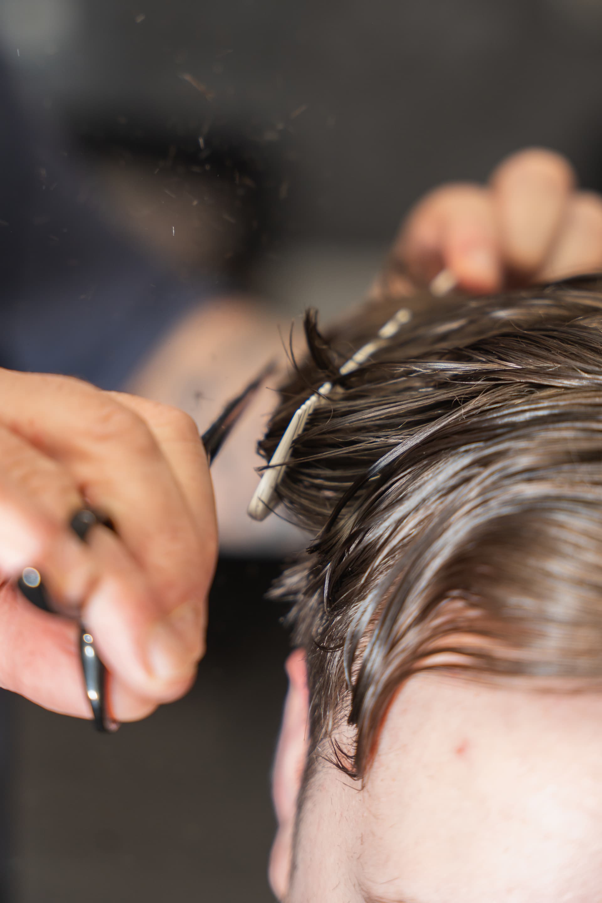 Herrklippning och styling hos frisör i Borås